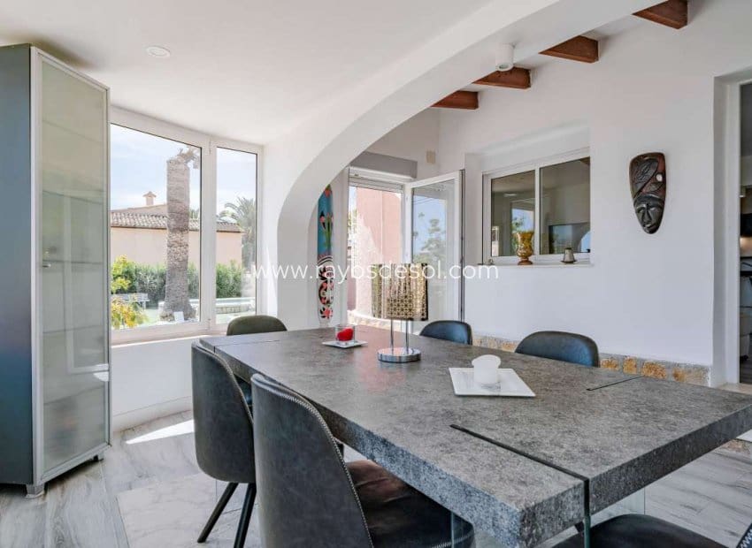3 bedroom Villa for sale in Calpe / Calp with pool - € 535,000 (Ref: 8543976)