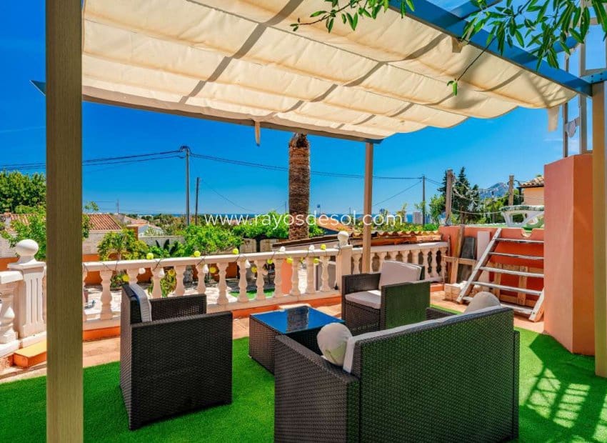 3 bedroom Villa for sale in Calpe / Calp with pool - € 535,000 (Ref: 8543976)