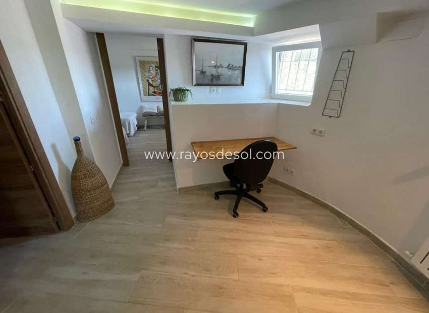 6 soveværelse Villa til salg i Calpe / Calp med swimmingpool - € 845.000 (Ref: 8543977)