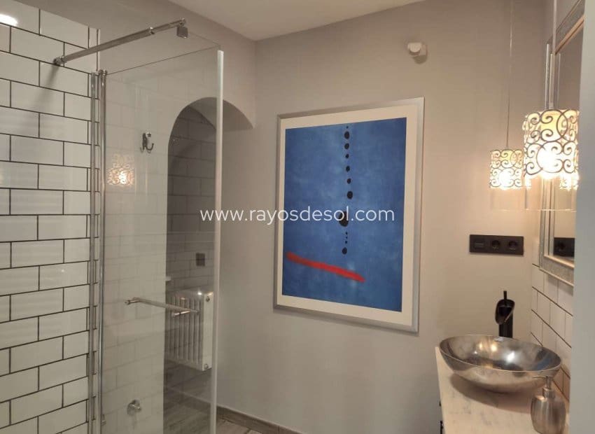 6 soveværelse Villa til salg i Calpe / Calp med swimmingpool - € 845.000 (Ref: 8543977)