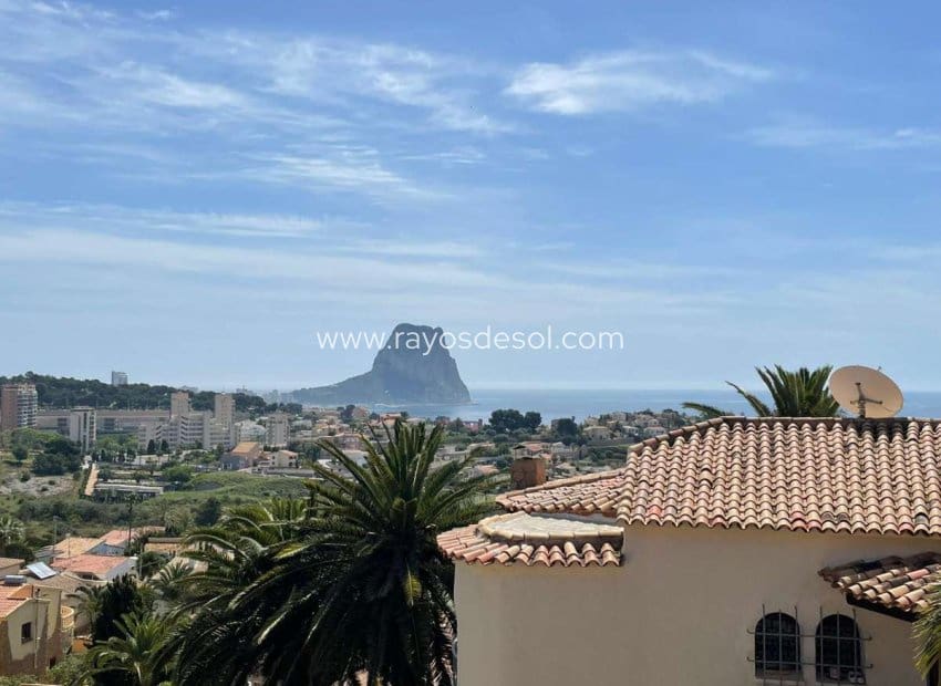 6 soveværelse Villa til salg i Calpe / Calp med swimmingpool - € 845.000 (Ref: 8543977)