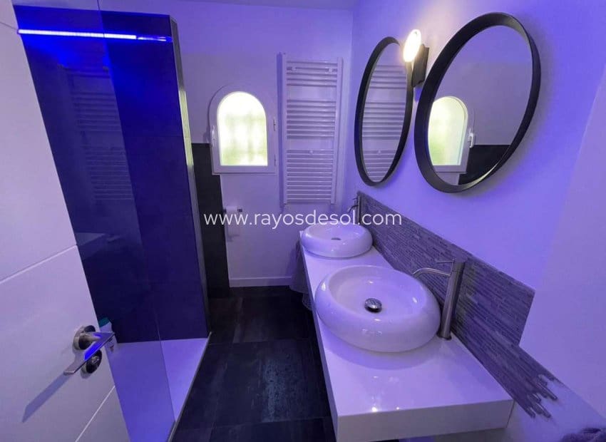 6 soveværelse Villa til salg i Calpe / Calp med swimmingpool - € 845.000 (Ref: 8543977)