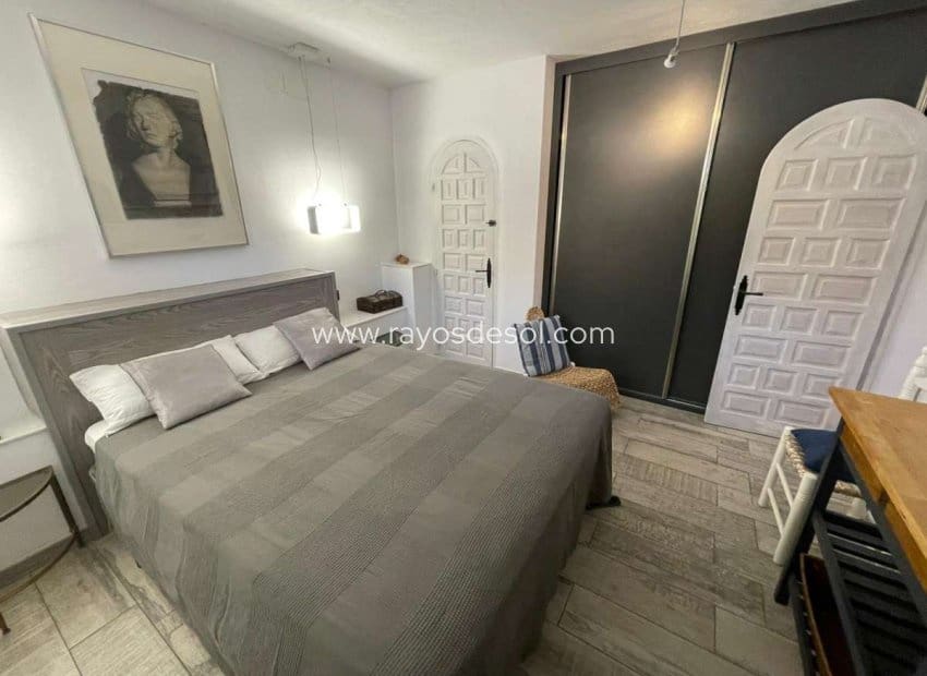 6 soveværelse Villa til salg i Calpe / Calp med swimmingpool - € 845.000 (Ref: 8543977)