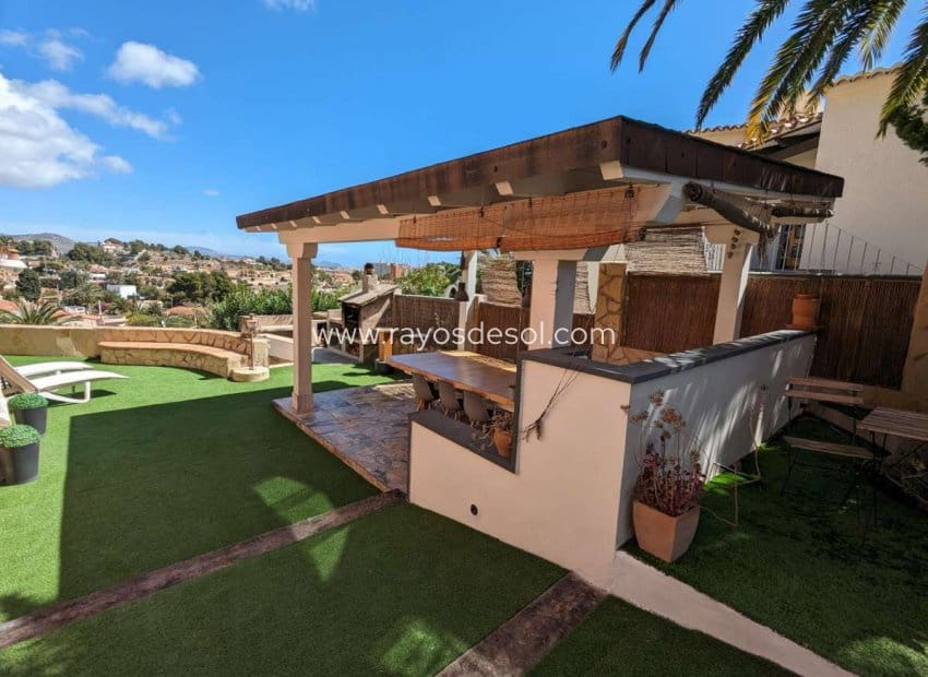 6 soveværelse Villa til salg i Calpe / Calp med swimmingpool - € 845.000 (Ref: 8543977)