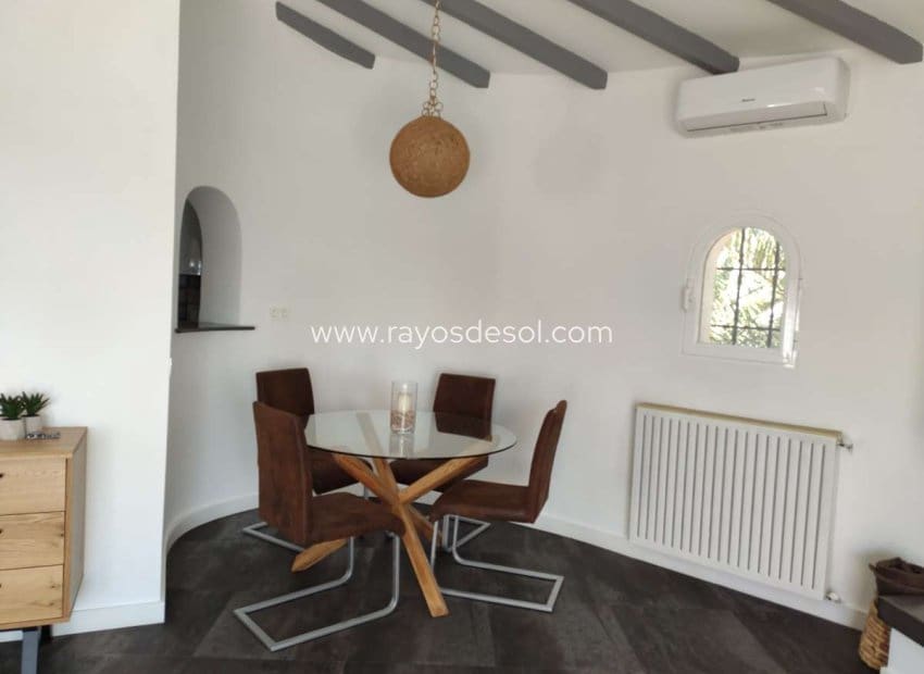 6 soveværelse Villa til salg i Calpe / Calp med swimmingpool - € 845.000 (Ref: 8543977)