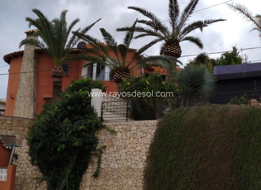 6 soveværelse Villa til salg i Calpe / Calp med swimmingpool - € 845.000 (Ref: 8543977)