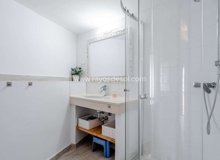 6 bedroom Villa for sale in Calpe / Calp - € 845,000 (Ref: 8543977)