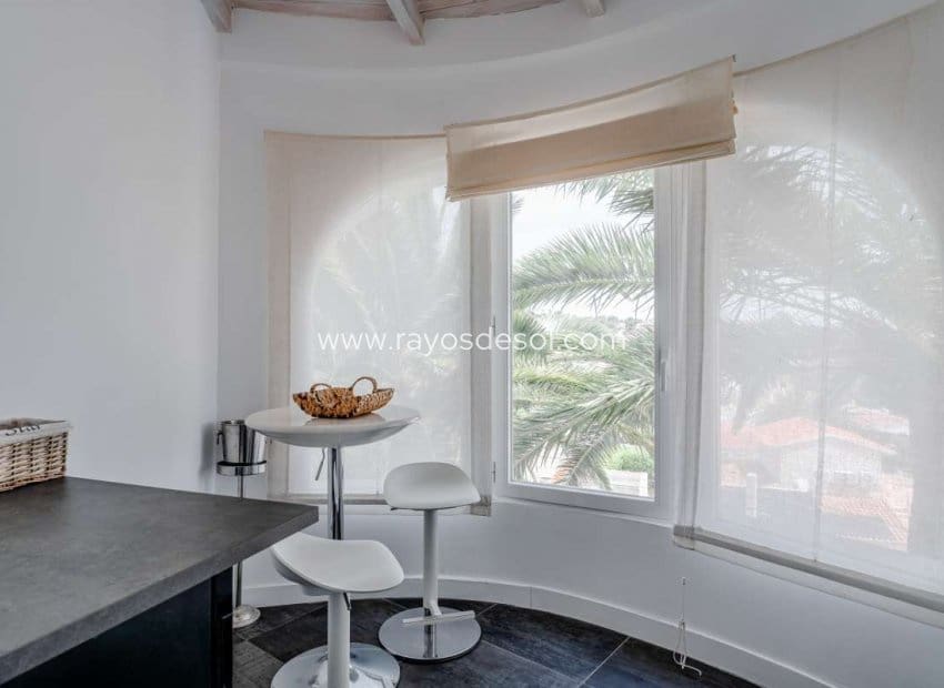 6 bedroom Villa for sale in Calpe / Calp - € 845,000 (Ref: 8543977)
