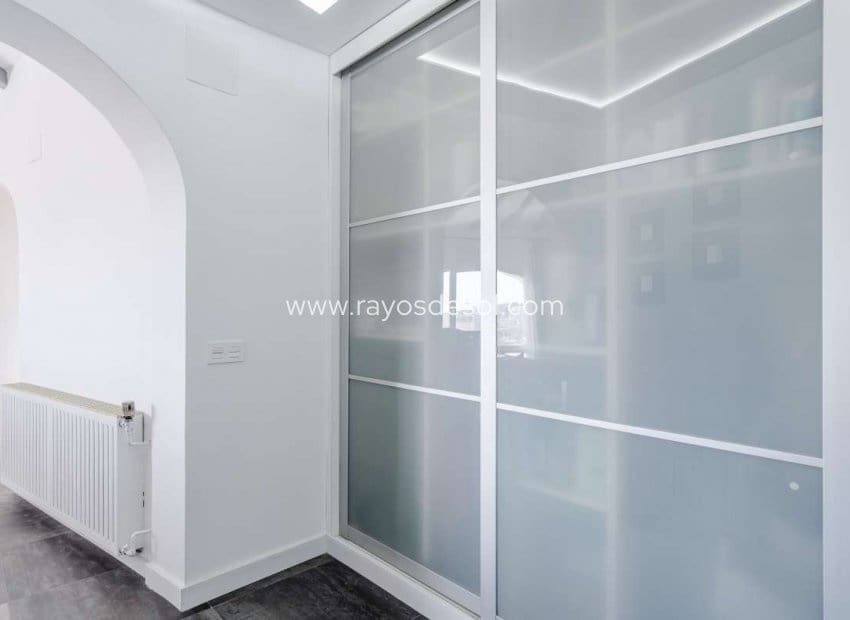 6 bedroom Villa for sale in Calpe / Calp - € 845,000 (Ref: 8543977)
