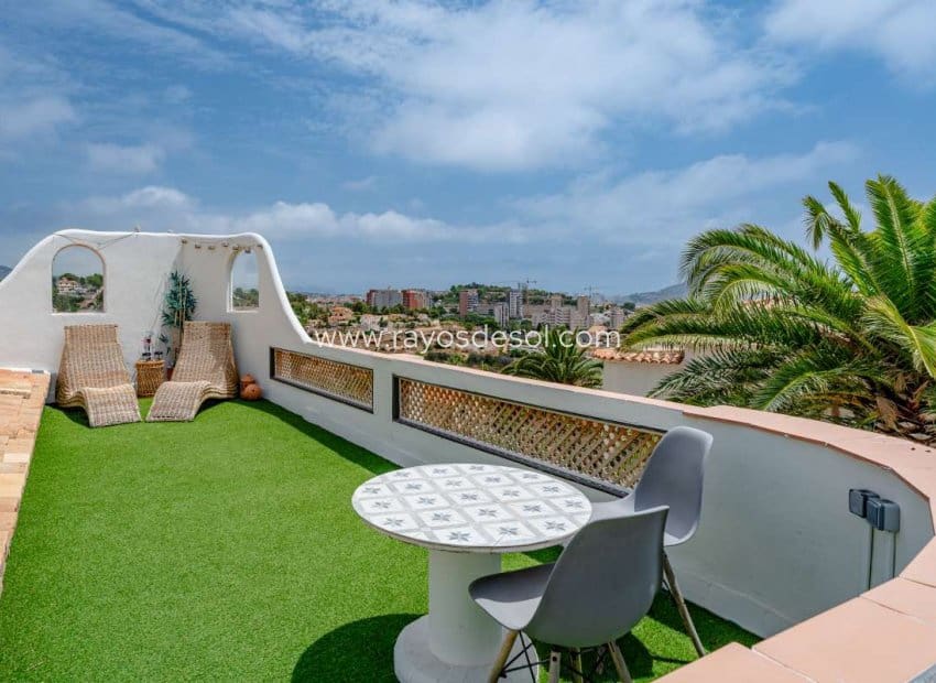 6 bedroom Villa for sale in Calpe / Calp - € 845,000 (Ref: 8543977)