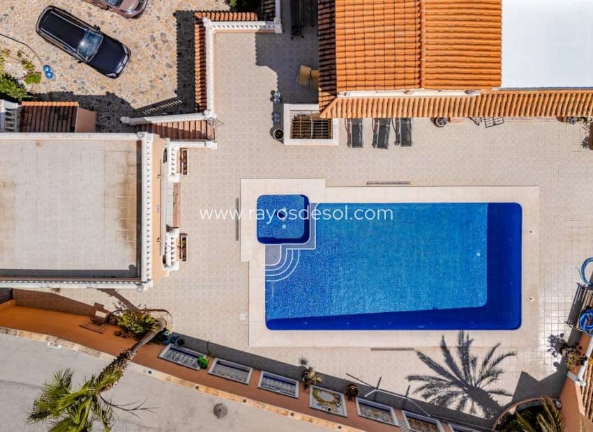 5 soveværelse Villa til salg i Calpe / Calp med swimmingpool - € 920.000 (Ref: 8543978)