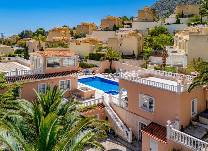 5 soveværelse Villa til salg i Calpe / Calp med swimmingpool - € 920.000 (Ref: 8543978)