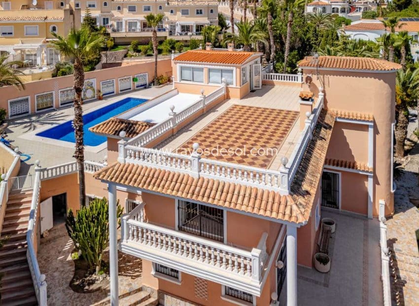5 soveværelse Villa til salg i Calpe / Calp med swimmingpool - € 920.000 (Ref: 8543978)