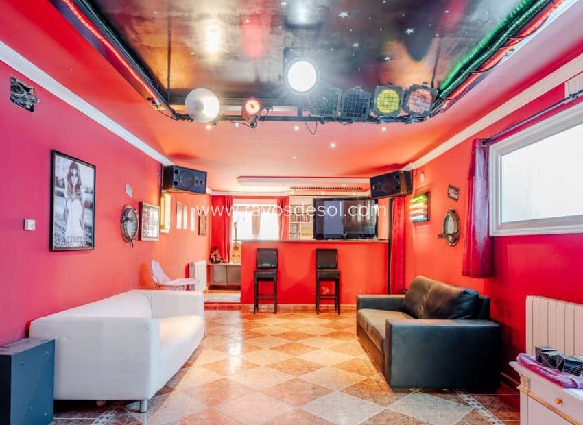 5 soveværelse Villa til salg i Calpe / Calp med swimmingpool - € 920.000 (Ref: 8543978)