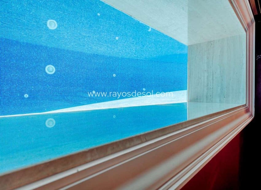 5 soveværelse Villa til salg i Calpe / Calp med swimmingpool - € 920.000 (Ref: 8543978)