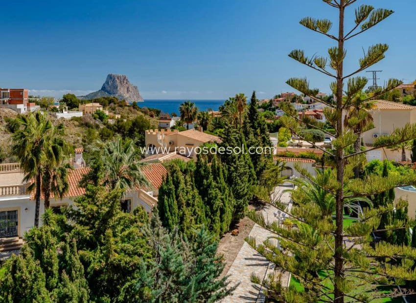 5 soveværelse Villa til salg i Calpe / Calp med swimmingpool - € 920.000 (Ref: 8543978)