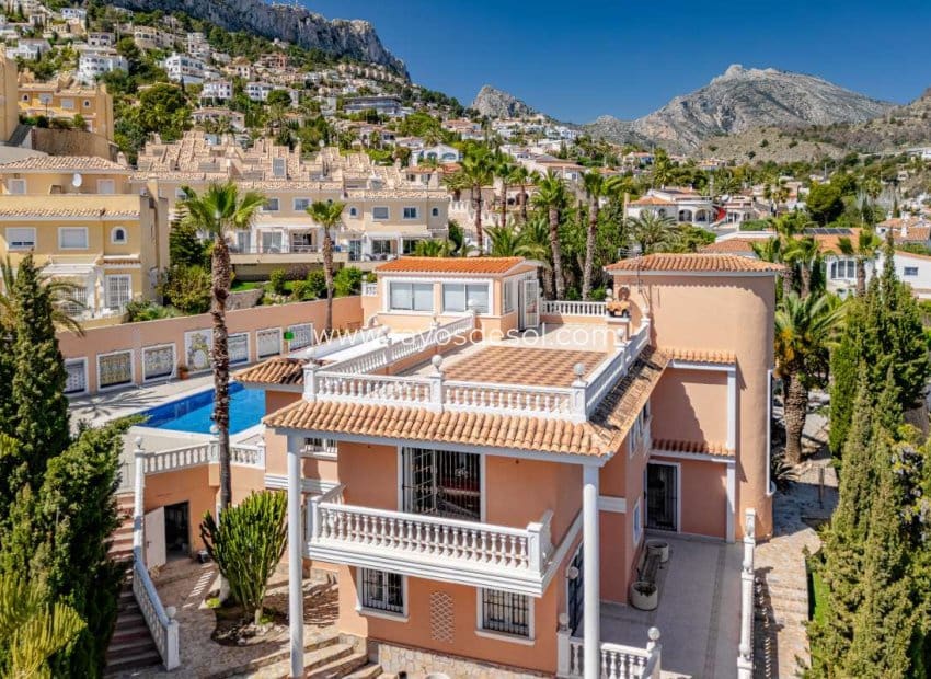 5 soveværelse Villa til salg i Calpe / Calp med swimmingpool - € 920.000 (Ref: 8543978)