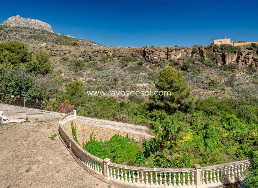 5 soveværelse Villa til salg i Calpe / Calp med swimmingpool - € 920.000 (Ref: 8543978)