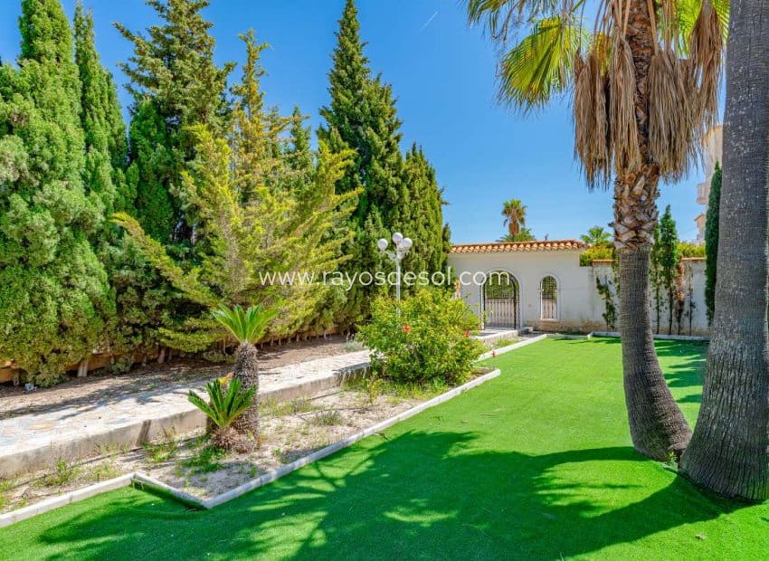 5 soveværelse Villa til salg i Calpe / Calp med swimmingpool - € 920.000 (Ref: 8543978)