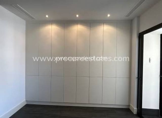 2 slaapkamer Penthouse te koop in Zona Pueblo, Guardamar del Segura met zwembad - € 429.000 (Ref: 8544005)