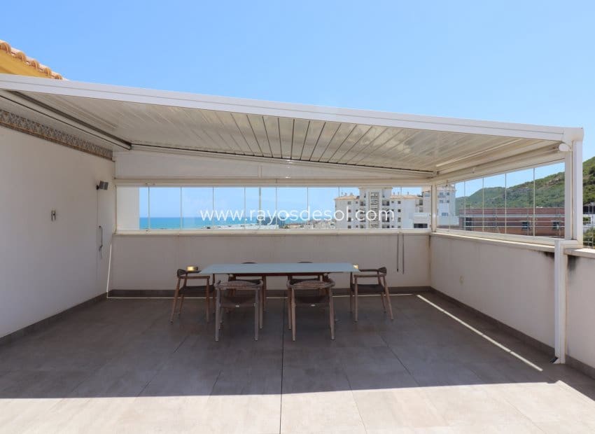 2 soveværelse Penthouse til salg i Guardamar del Segura med swimmingpool - € 429.000 (Ref: 8544005)