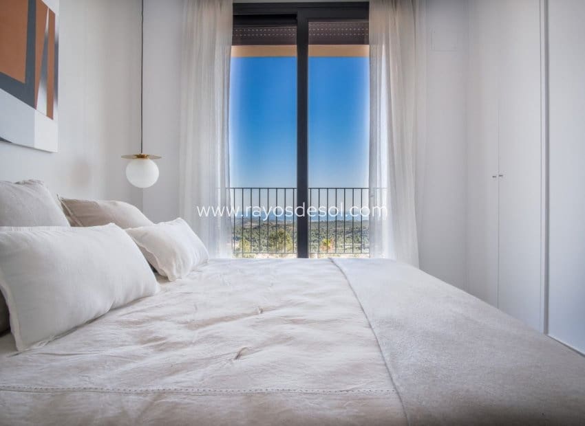 3 bedroom Villa for sale in Polop with pool - € 470,000 (Ref: 8544016)