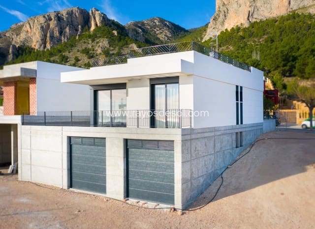 3 bedroom Villa for sale in Polop with pool - € 470,000 (Ref: 8544016)
