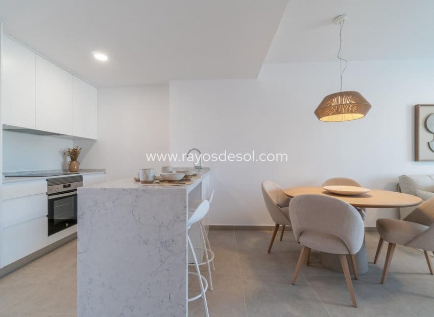 2 makuuhuone Huoneisto myytävänä paikassa Playa Flamenca mukana uima-altaan - 339 000 € (Ref: 8544019)