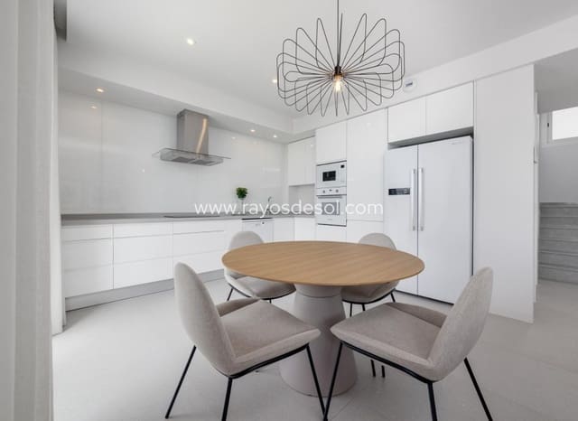 Chalet de 3 habitaciones en Muchamiel / Mutxamel en venta con piscina - 450.000 € (Ref: 8544021)