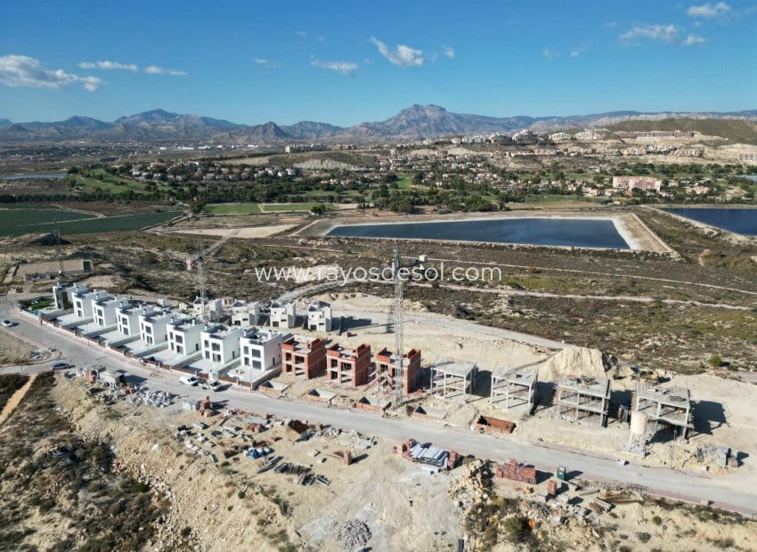 3 quarto Moradia para venda em Muchamiel / Mutxamel com piscina - 450 000 € (Ref: 8544021)