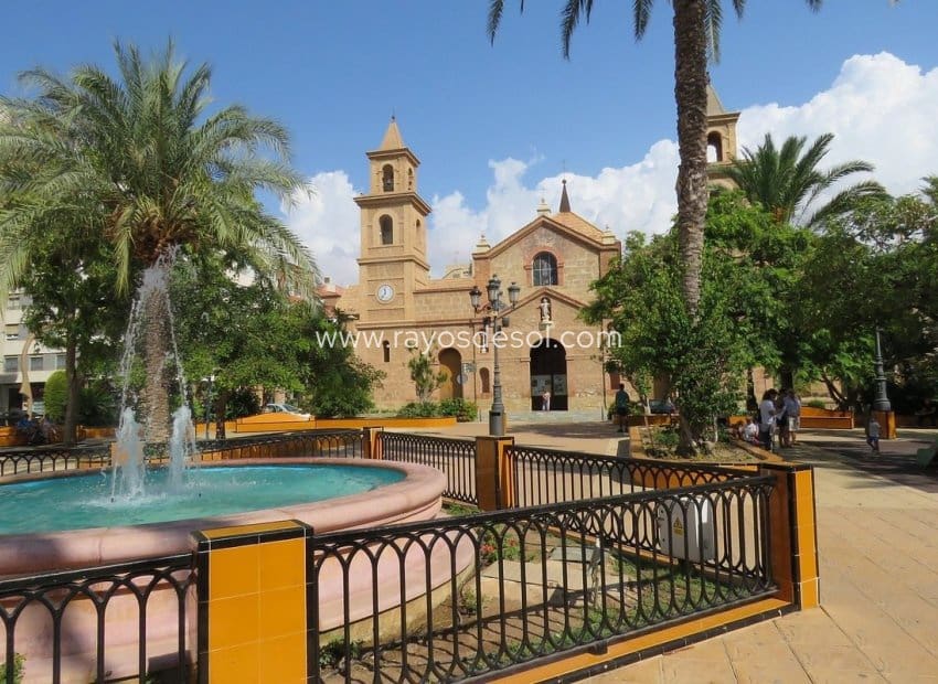 2 soverom Leilighet til salgs i Torrevieja med svømmebasseng - € 330 000 (Ref: 8544034)