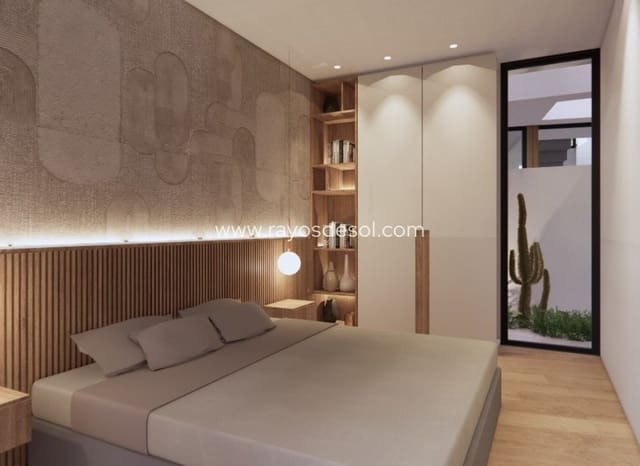 Chalet de 3 habitaciones en Torre de la Horadada, Pilar de la Horadada en venta con piscina - 628.000 € (Ref: 8544048)