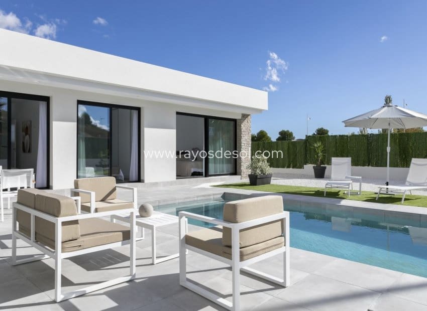 3 slaapkamer Villa te koop in Calasparra met zwembad - € 345.000 (Ref: 8544050)