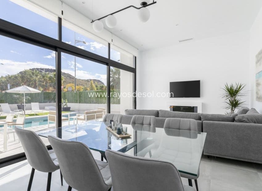 3 slaapkamer Villa te koop in Calasparra met zwembad - € 345.000 (Ref: 8544050)