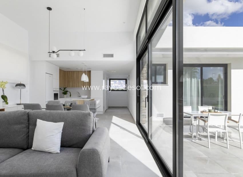 3 slaapkamer Villa te koop in Calasparra met zwembad - € 345.000 (Ref: 8544050)