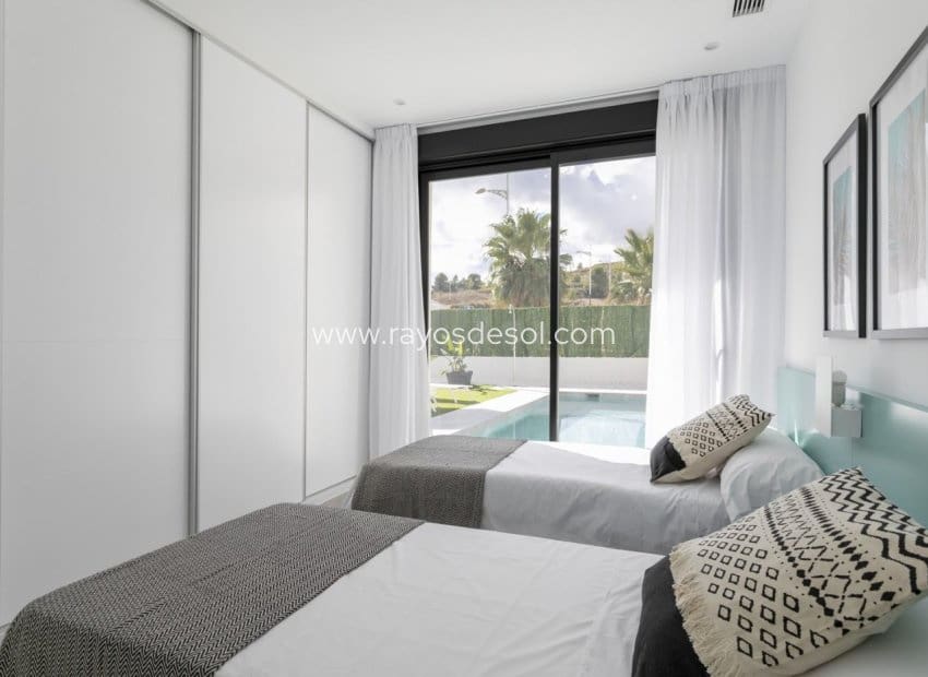 3 slaapkamer Villa te koop in Calasparra met zwembad - € 345.000 (Ref: 8544050)