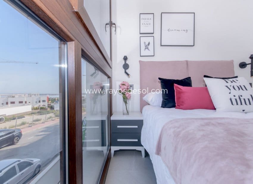 3 soverom Leilighet til salgs i Los Balcones med svømmebasseng - € 330 000 (Ref: 8566528)