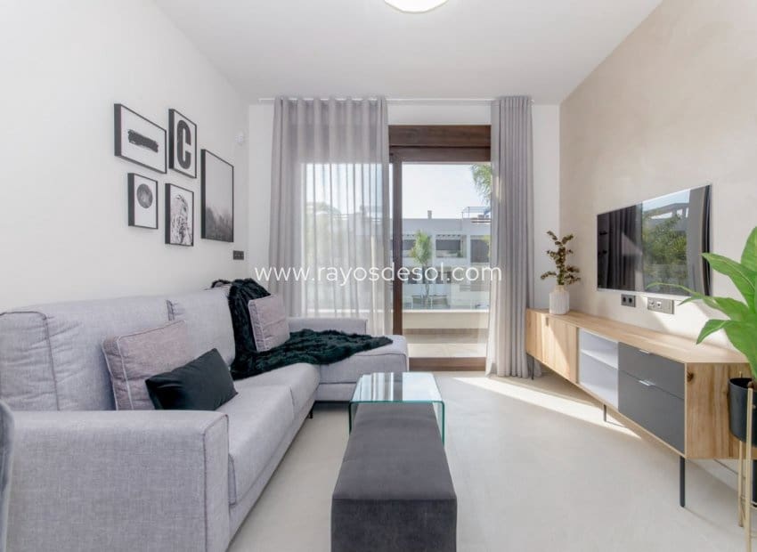 3 soverom Leilighet til salgs i Los Balcones med svømmebasseng - € 330 000 (Ref: 8566528)
