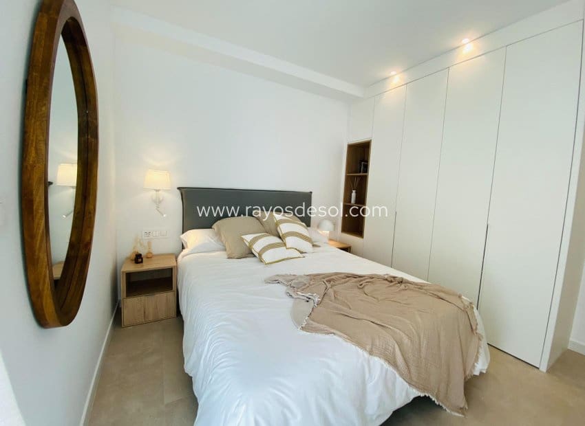 2 chambre Appartement à vendre à Pilar de la Horadada avec piscine - 304 900 € (Ref: 8578324)