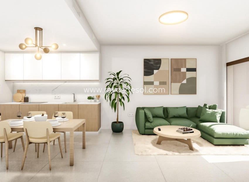 3 soveværelse Lejlighed til salg i Los Alcazares med swimmingpool - € 309.000 (Ref: 8609173)