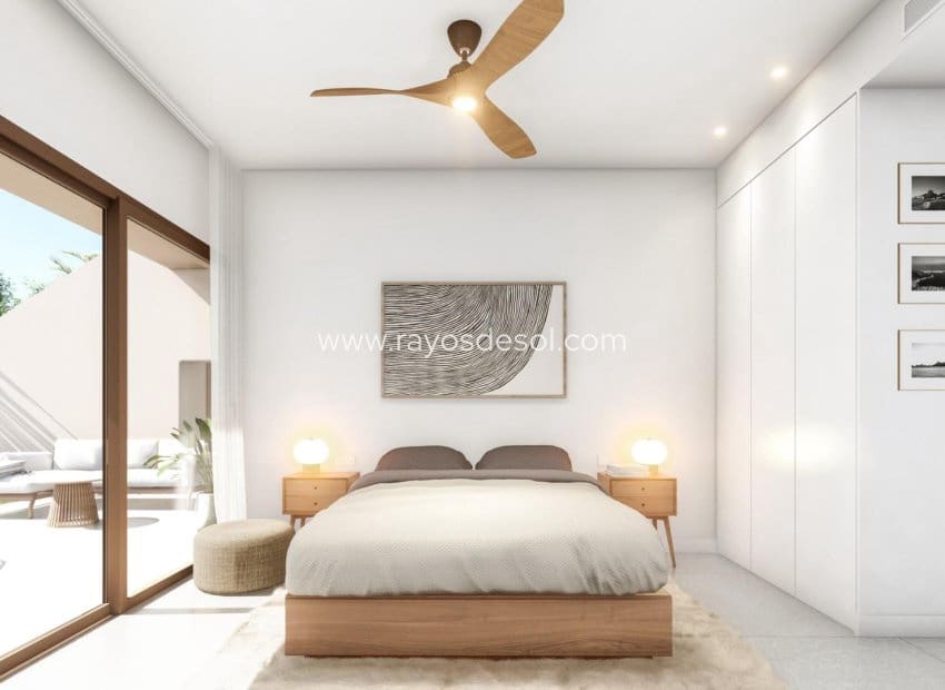 3 soveværelse Lejlighed til salg i Los Alcazares med swimmingpool - € 309.000 (Ref: 8609173)