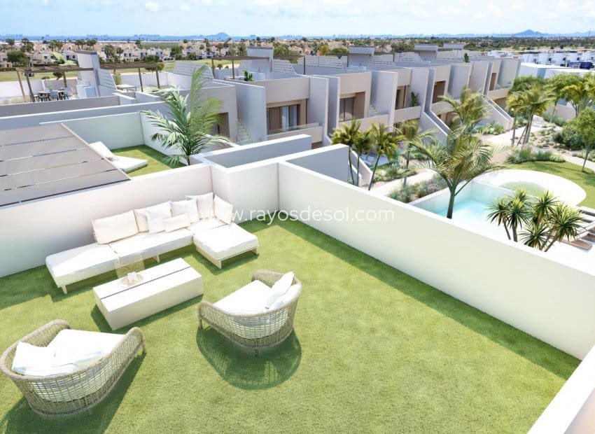 3 makuuhuone Huoneisto myytävänä paikassa Los Alcazares mukana uima-altaan - 359 000 € (Ref: 8609173)