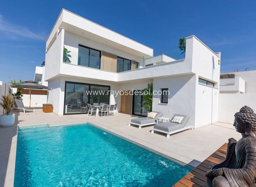 3 bedroom Villa for sale in San Javier with pool garage - € 495,000 (Ref: 8609174)