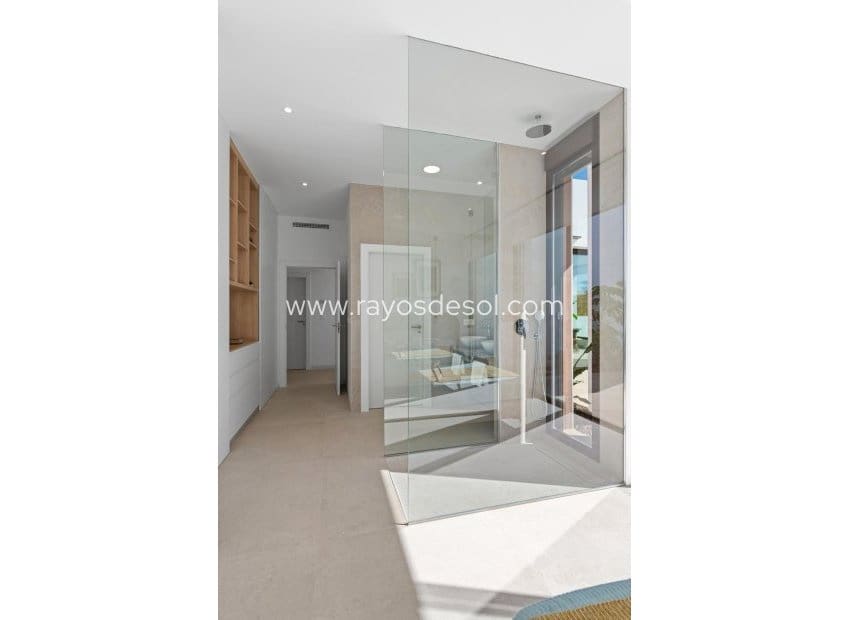 3 bedroom Villa for sale in Los Alcazares with pool - € 559,900 (Ref: 8609182)