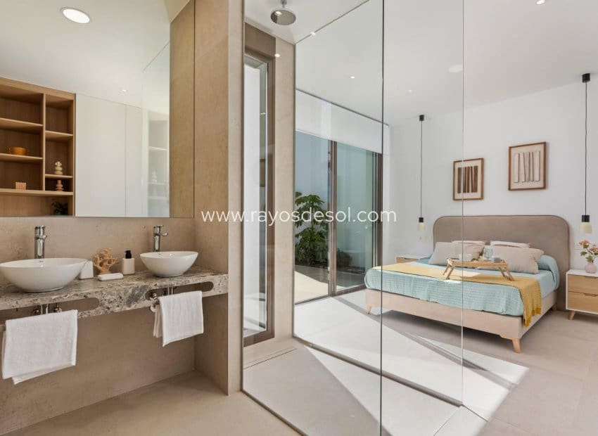 3 bedroom Villa for sale in Los Alcazares with pool - € 559,900 (Ref: 8609182)