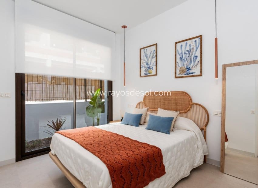 3 bedroom Villa for sale in Los Alcazares with pool - € 559,900 (Ref: 8609182)