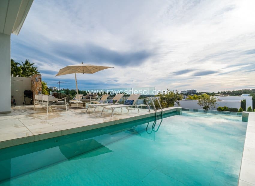 4 soveværelse Villa til salg i Las Colinas Golf med swimmingpool - € 950.000 (Ref: 8609184)