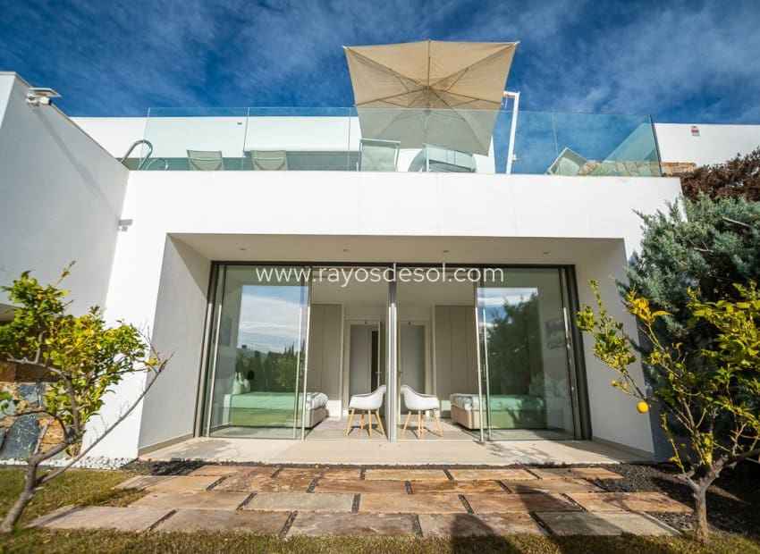 4 soveværelse Villa til salg i Las Colinas Golf med swimmingpool - € 950.000 (Ref: 8609184)