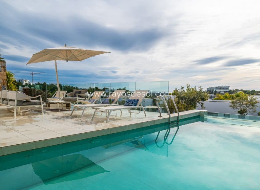 4 soveværelse Villa til salg i Las Colinas Golf med swimmingpool - € 950.000 (Ref: 8609184)