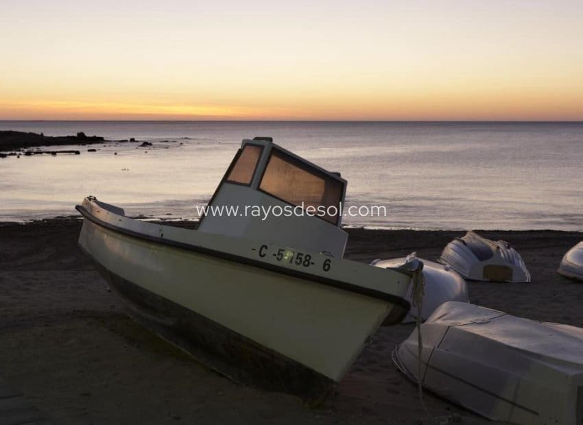 2 sypialnia Apartament na sprzedaż w Torrevieja z basenem - 270 900 € (Ref: 8613005)